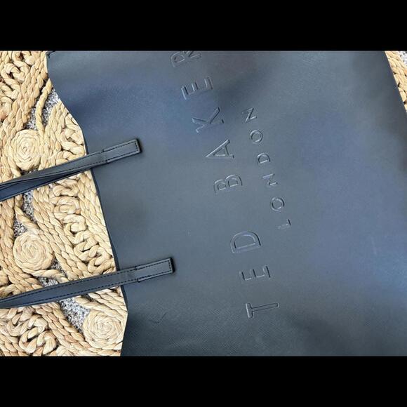 Ted Baker London Black Tote Bag - Large Stylish and Versatile - Picture 2 of 9